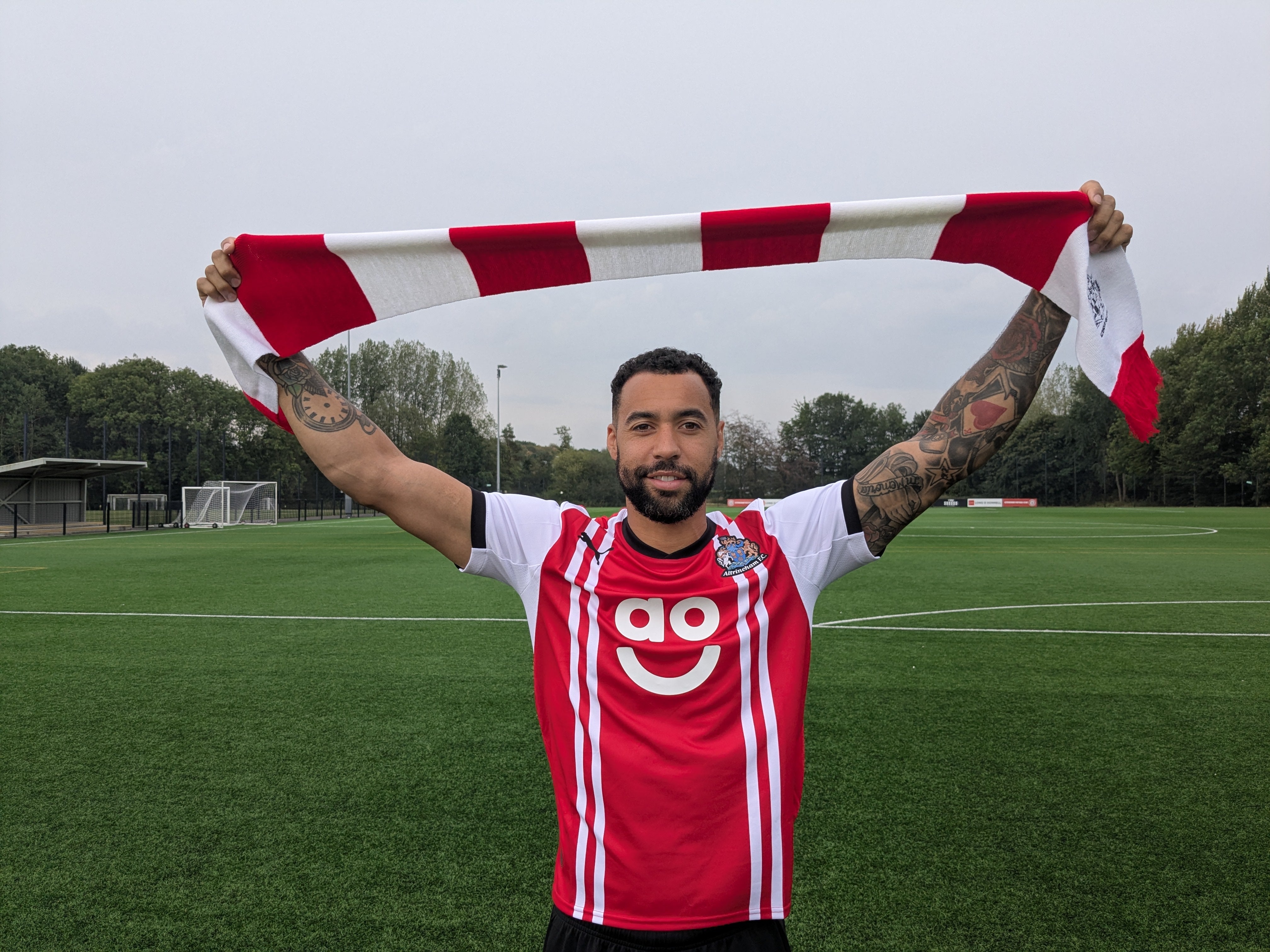 Kane Hemmings llega al Altrincham FC