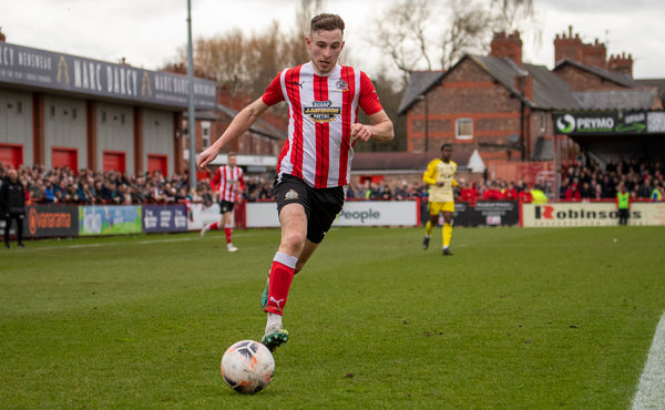 Lundstram leaves Alty after Latics trigger contract clause