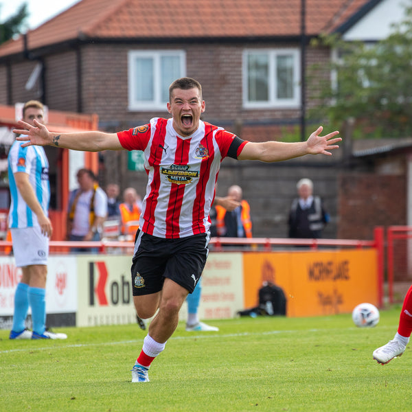 Altrincham FC on X: Congratulations to @JustinAmaluzor on his inclusion in  the @NonLeaguePaper Team of the Day 👏 Shout-out as well to Phil Parkinson  on being named Top Boss 🫡  /