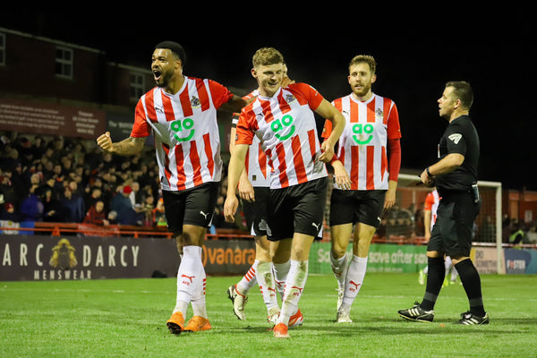 Double delight for regal Regan as Alty turn on the style