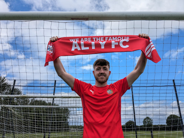 Welcome to Alty, Tom Crawford - Phil lands top midfielder